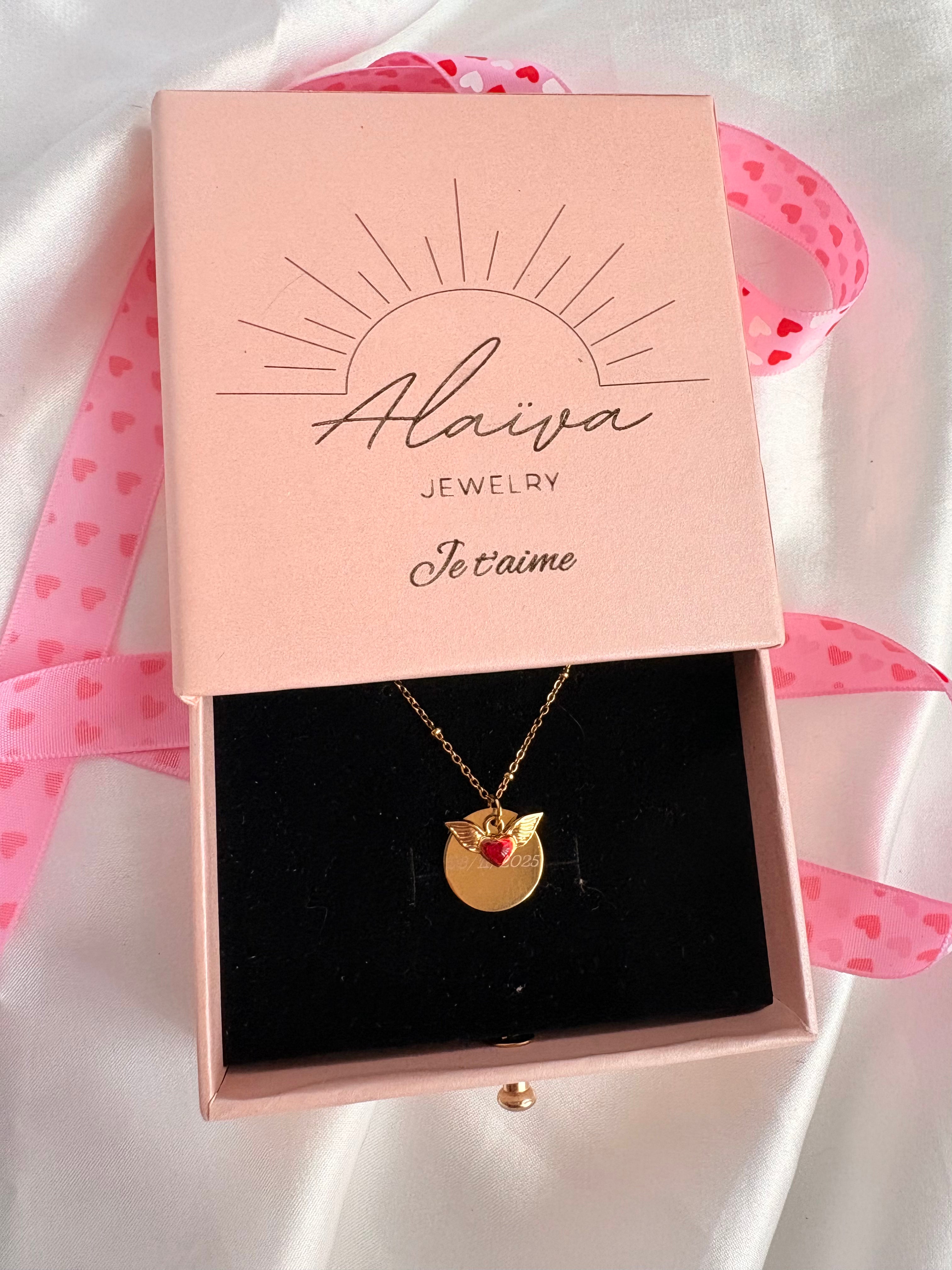 Gravure collier Love U